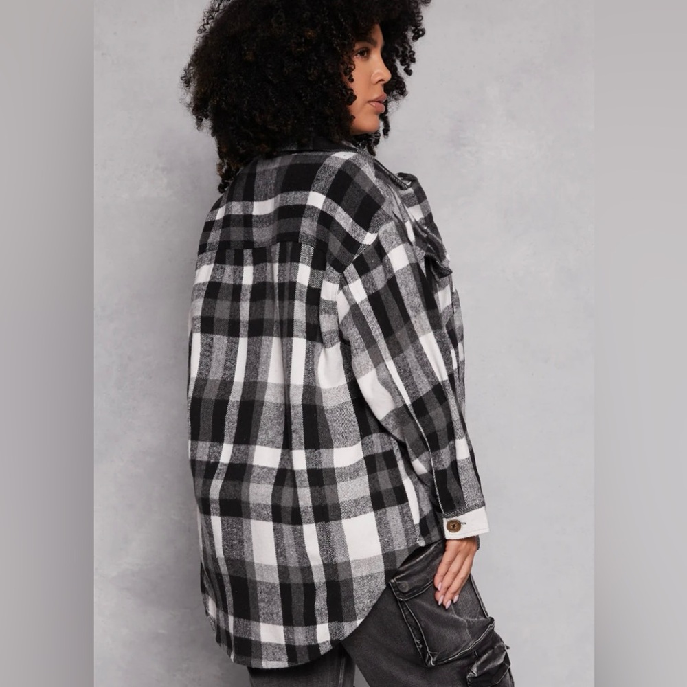 NWT Plus Size Plaid Brushed Knit Flannel Shacket - Picture 2 of 5